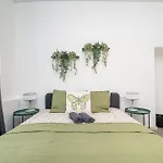 Гостевой дом Nest Oldtown *